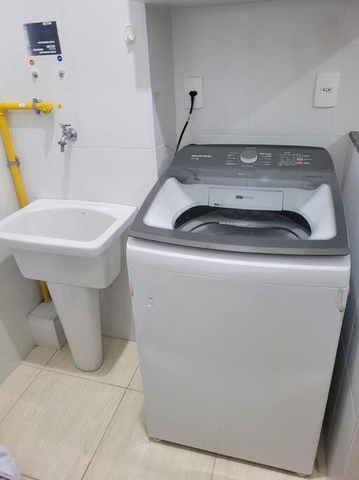 Egidios Ap - Centro De Sao Pedro Da Aldeia Apartment Екстериор снимка